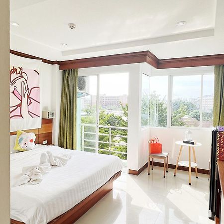 Lanting Hotel Patong Exterior photo