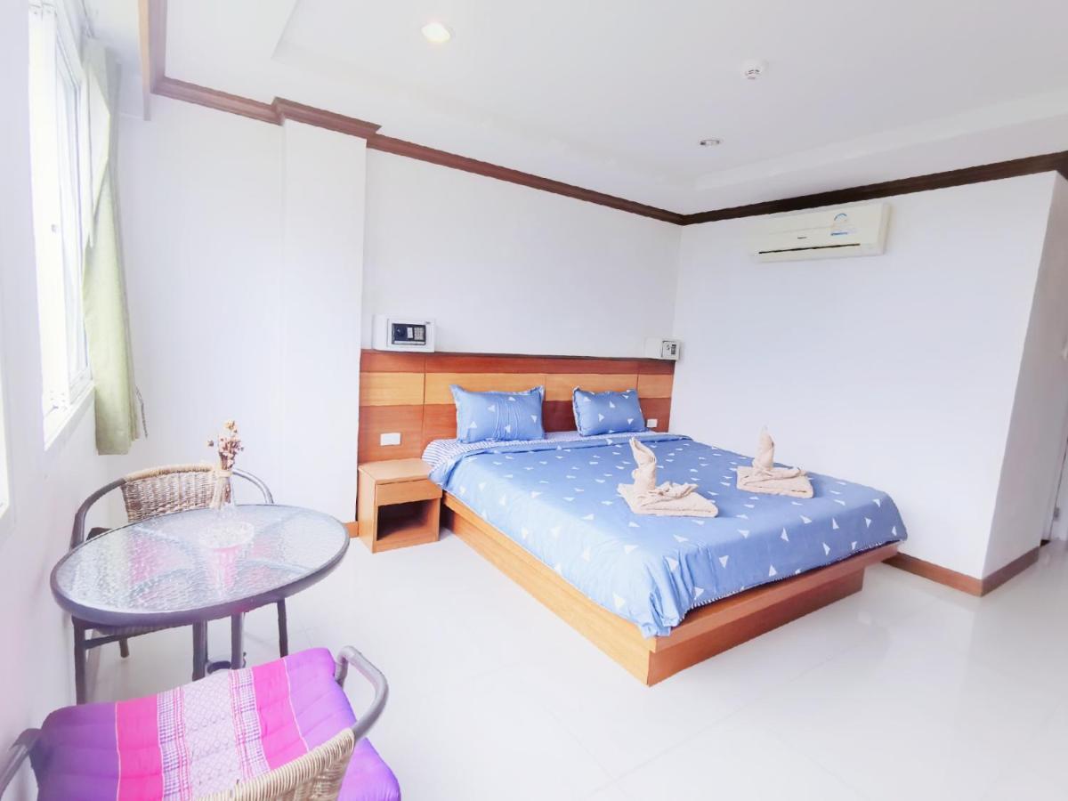 Lanting Hotel Patong Exterior photo