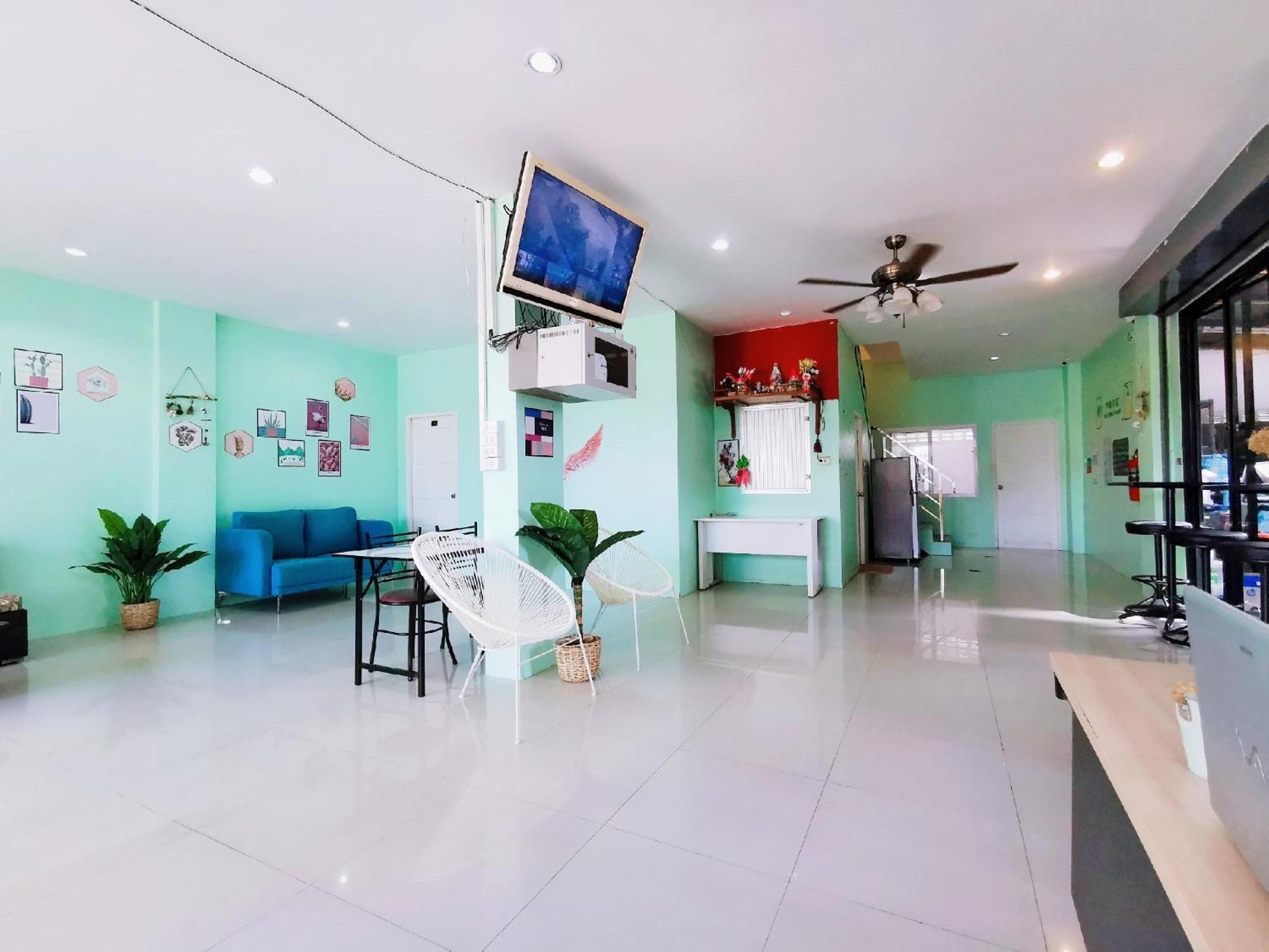 Lanting Hotel Patong Exterior photo