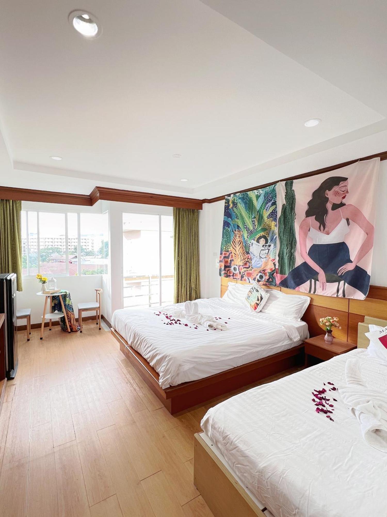 Lanting Hotel Patong Exterior photo