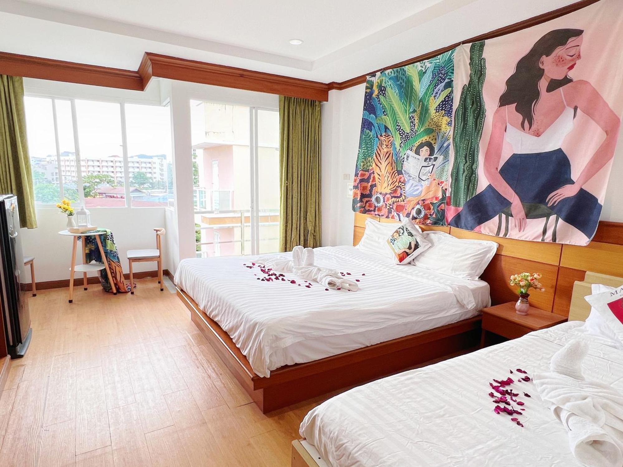 Lanting Hotel Patong Exterior photo